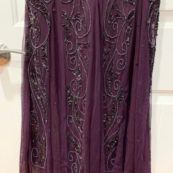 Pisarro Nights Embellished Mesh Gown in New Wine [SZ 4] - Picture 4 of 4